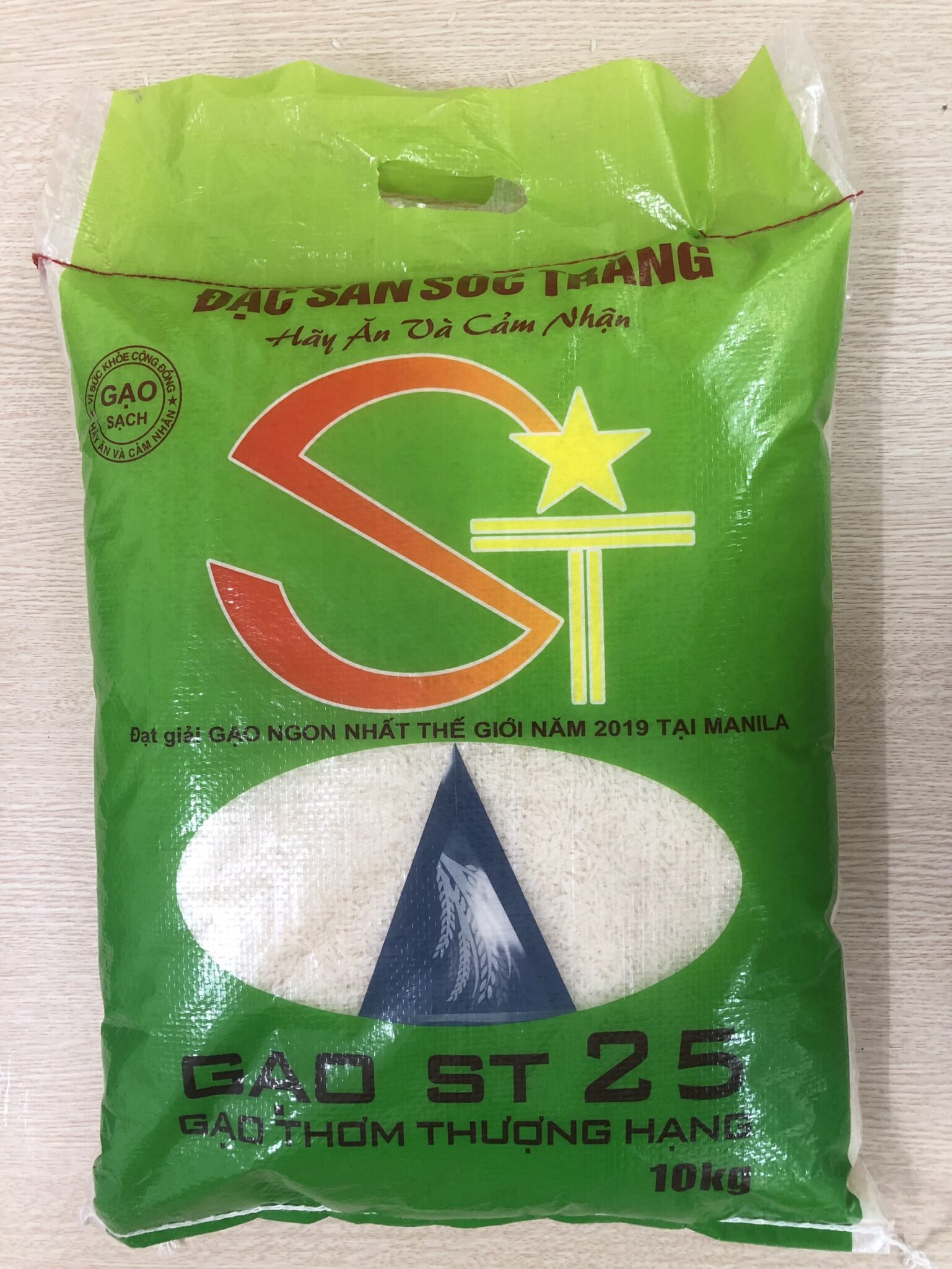 Giá Gạo ST25 Sóc Trăng Bao Nhiêu 1kg? Mua Ở Đâu Uy Tín? - Gạo Bắc Việt Nam